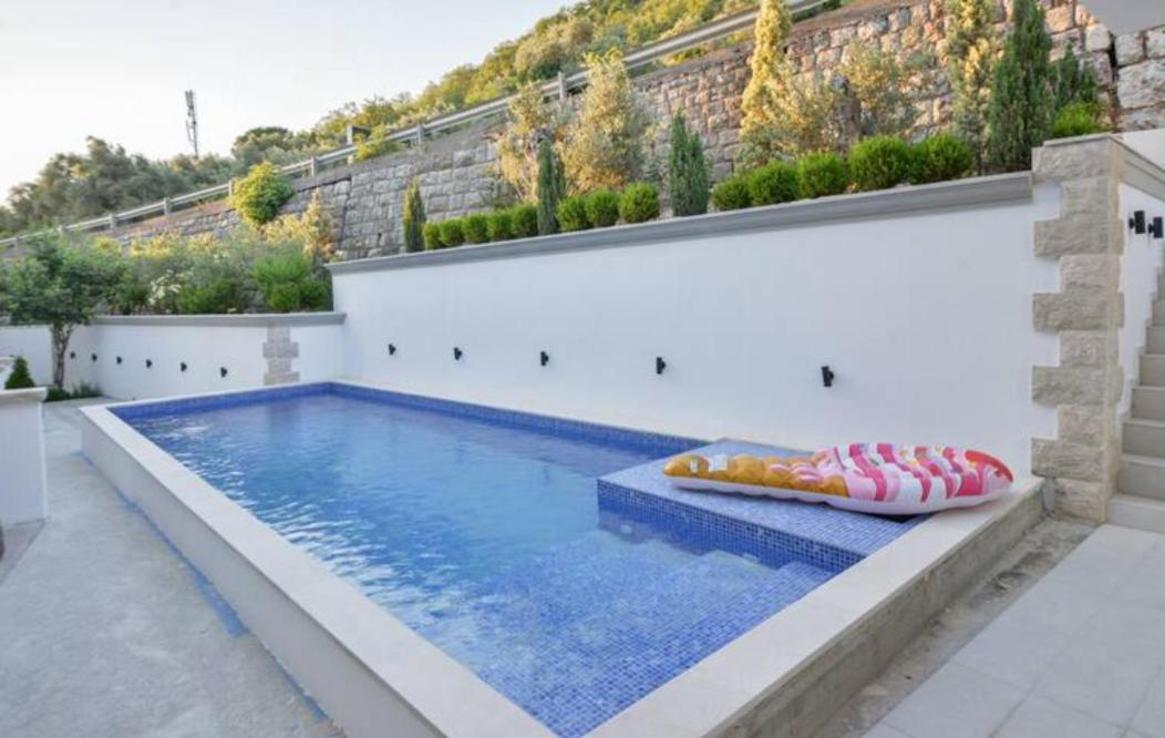Apartments Vuksic Sveti Stefan Eksteriør billede