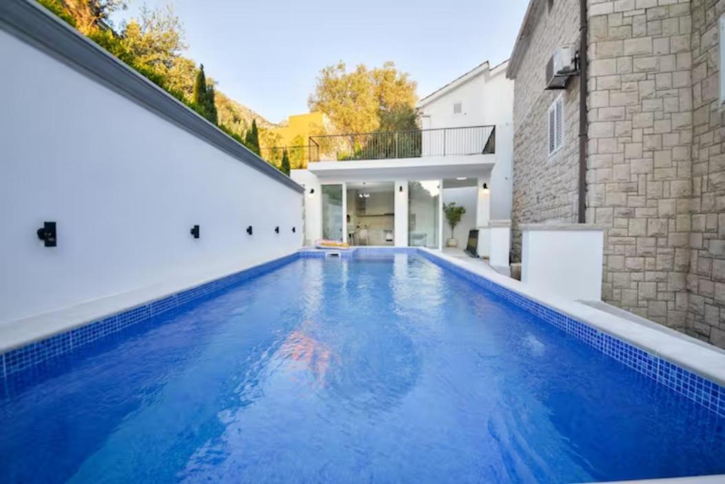 Apartments Vuksic Sveti Stefan Eksteriør billede