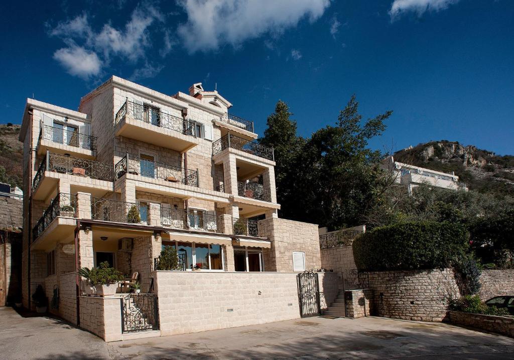 Apartments Vuksic Sveti Stefan Eksteriør billede