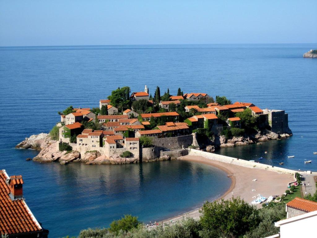 Apartments Vuksic Sveti Stefan Eksteriør billede