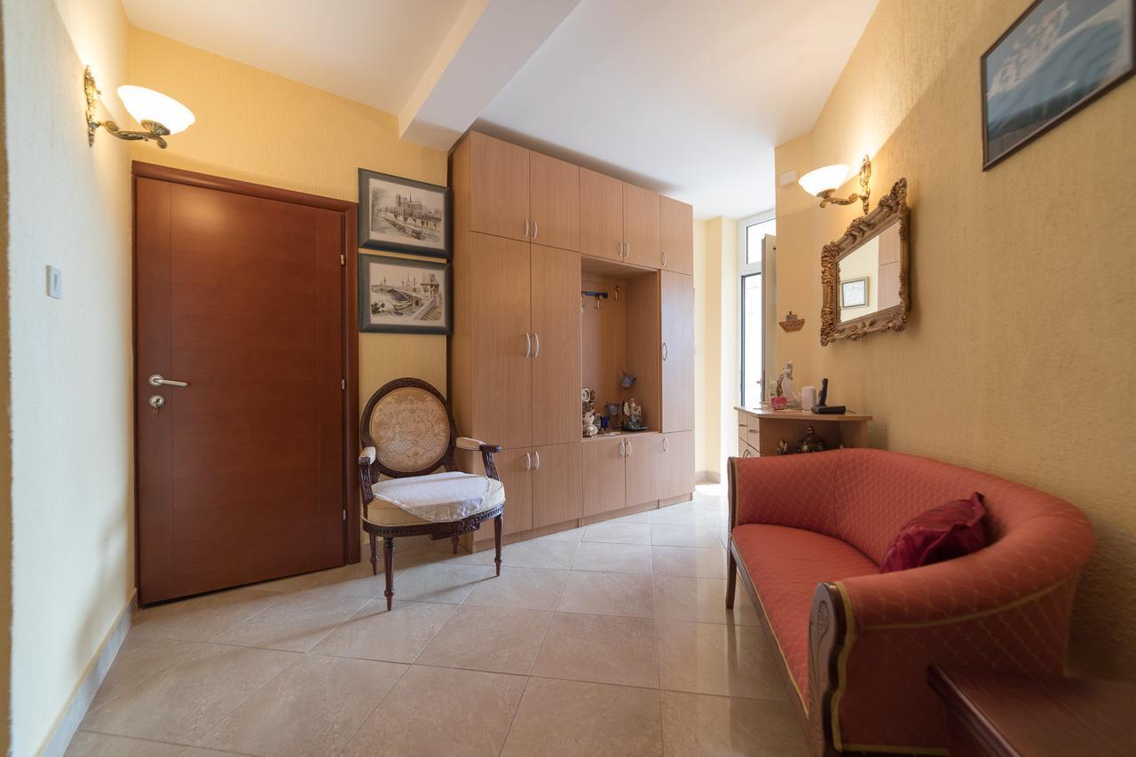Apartments Vuksic Sveti Stefan Eksteriør billede