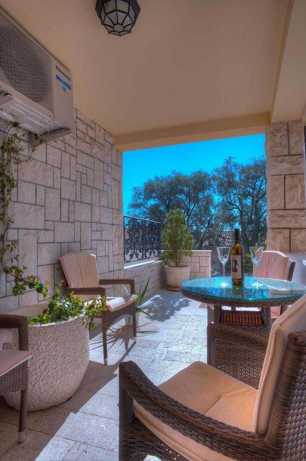 Apartments Vuksic Sveti Stefan Eksteriør billede